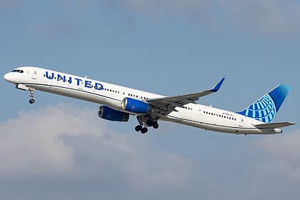 Boeing 757-300 — N75851