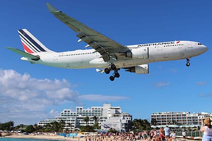Airbus A330-200 — F-GZCA