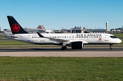 Airbus A220-300 — C-GJXE