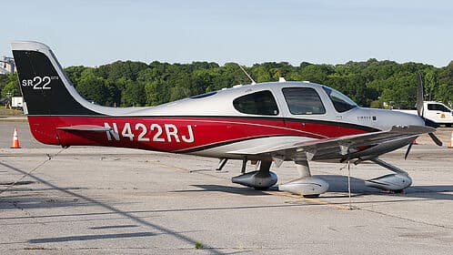 Cirrus SR22 — N422RJ