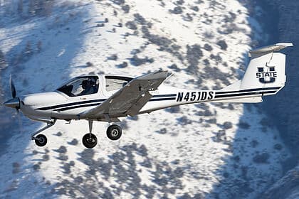 Diamond DA40 — N451DS