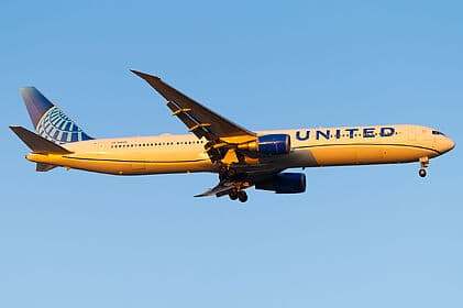 Boeing 767-400ER — N66051
