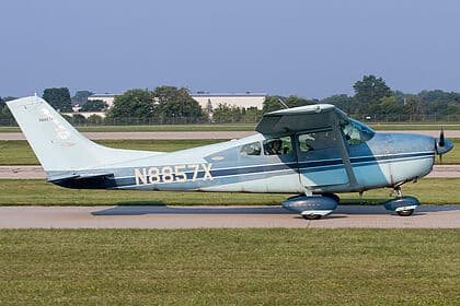 Cessna 182 Skylane — N8857X