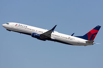 Boeing 737-900ER — N801DZ