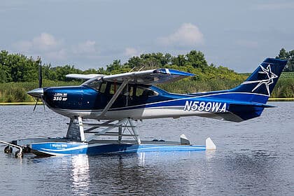 Cessna 182 Skylane — N580WA