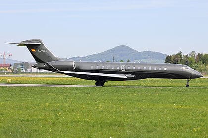 Bombardier Global 7500 — EC-OET