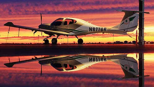 Diamond DA40 — N877BR