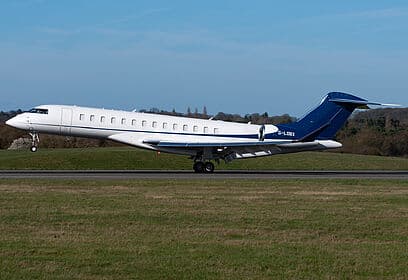 Bombardier Global 7500 — G-LOBX