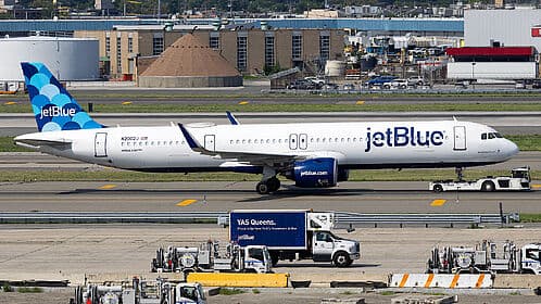 Airbus A321neo — N2002J
